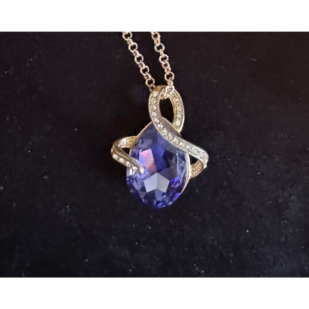 Blue Crystal Rhinestone Pendant Necklace Gold  26” Chain Statement Jewelry N255
